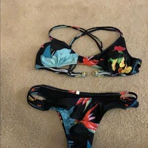Brazilian cut Tropical bikini